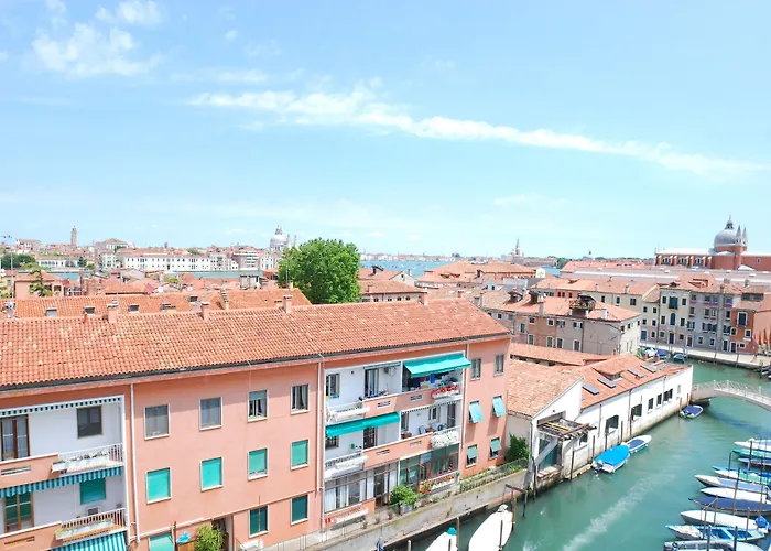 Sunny Terrace Hostel